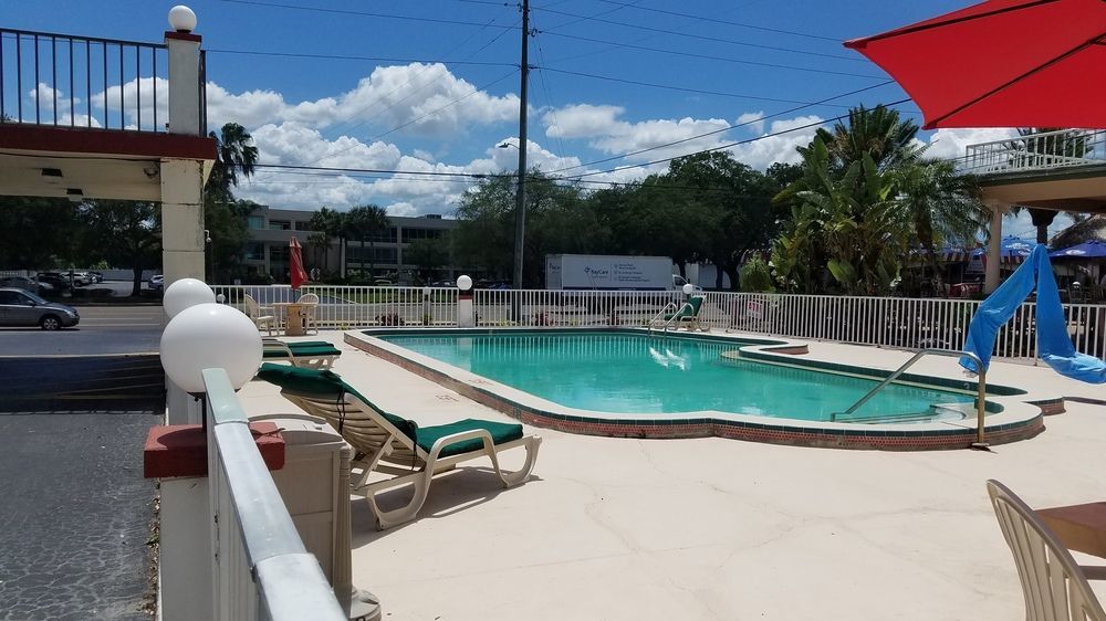 Clearwater Inn Safety Harbor Esterno foto